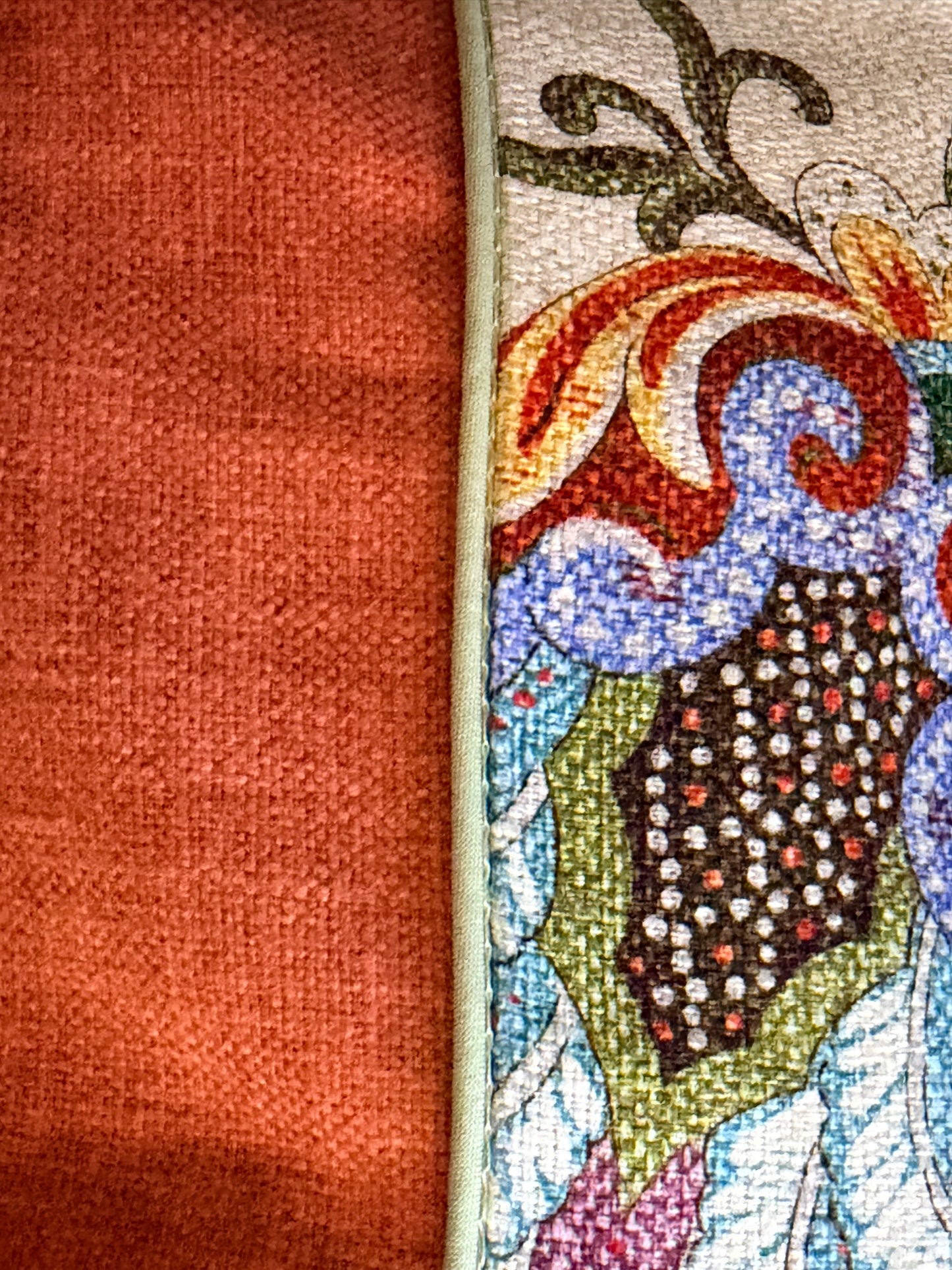 close up piping