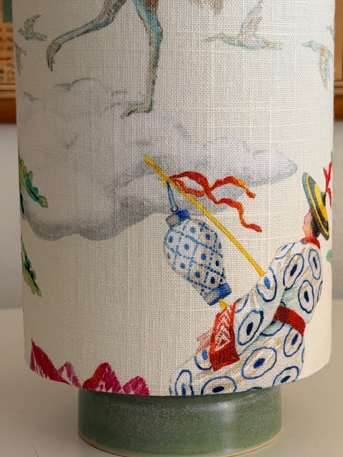 table lamp with tall chinoiserie lamp