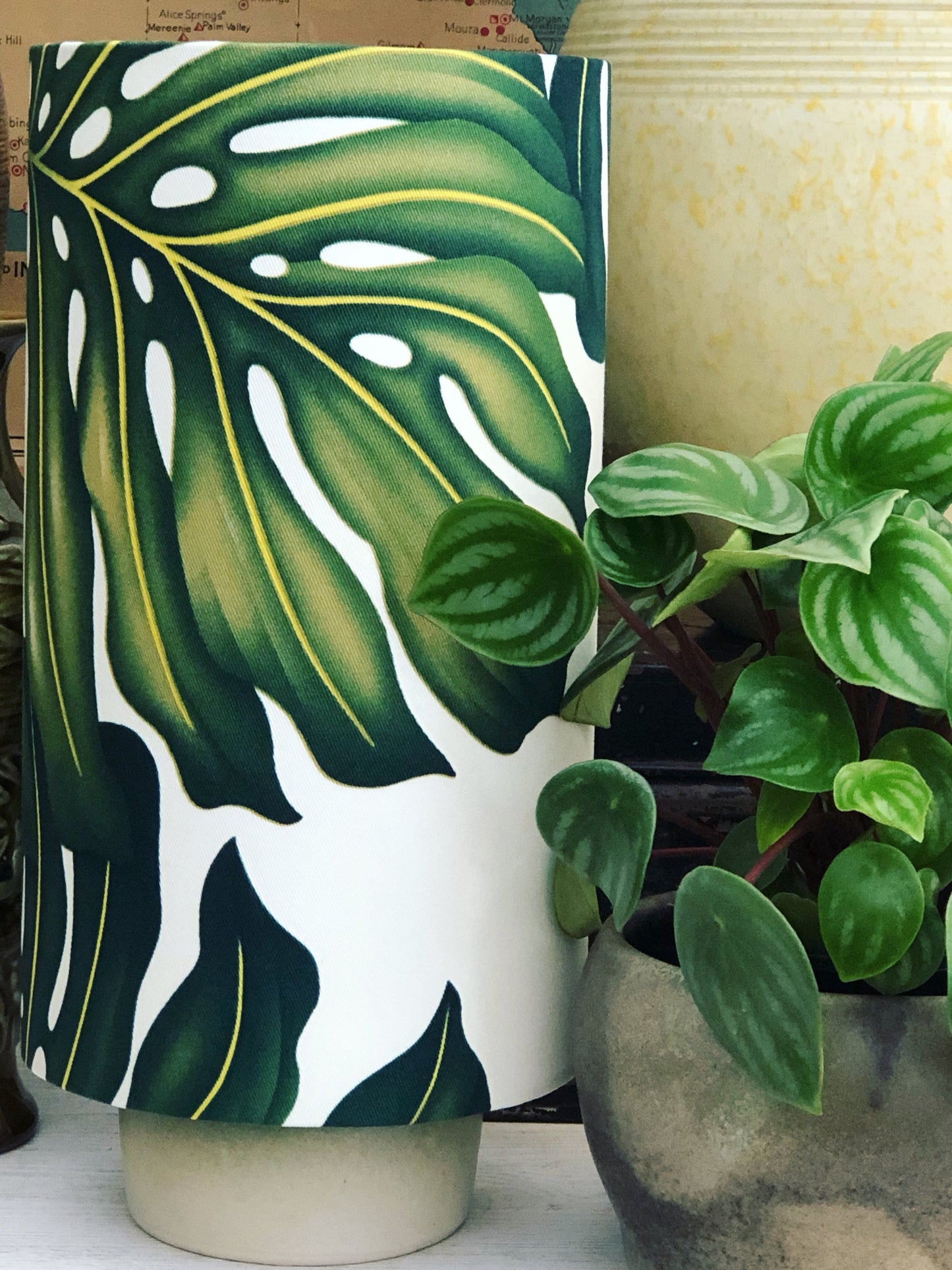 monstera aj lamp