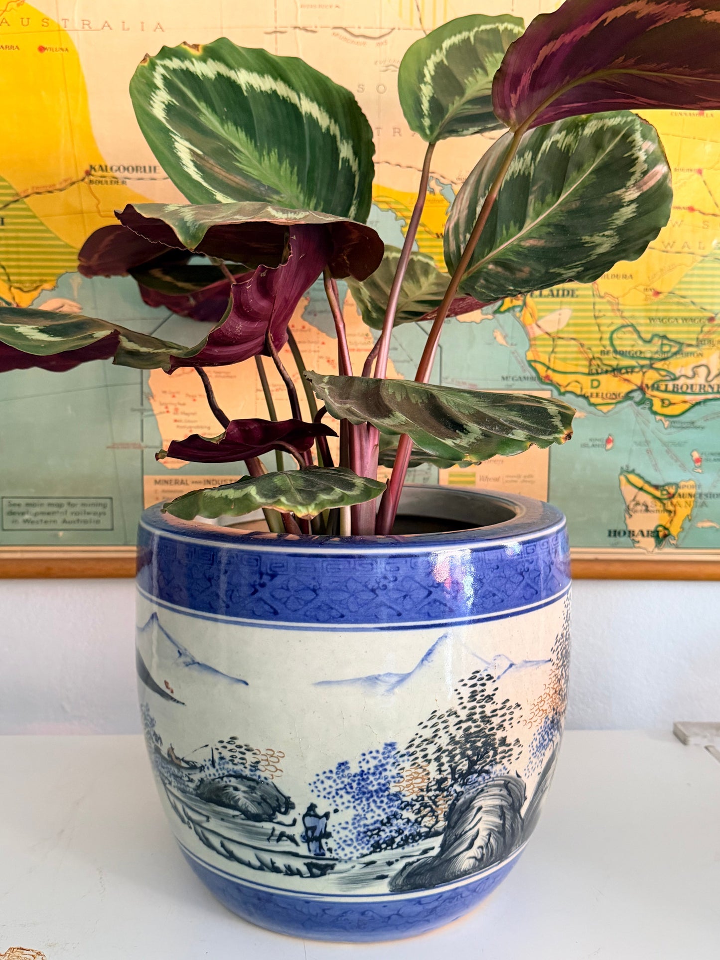 scenic chinoiserie jardiniere