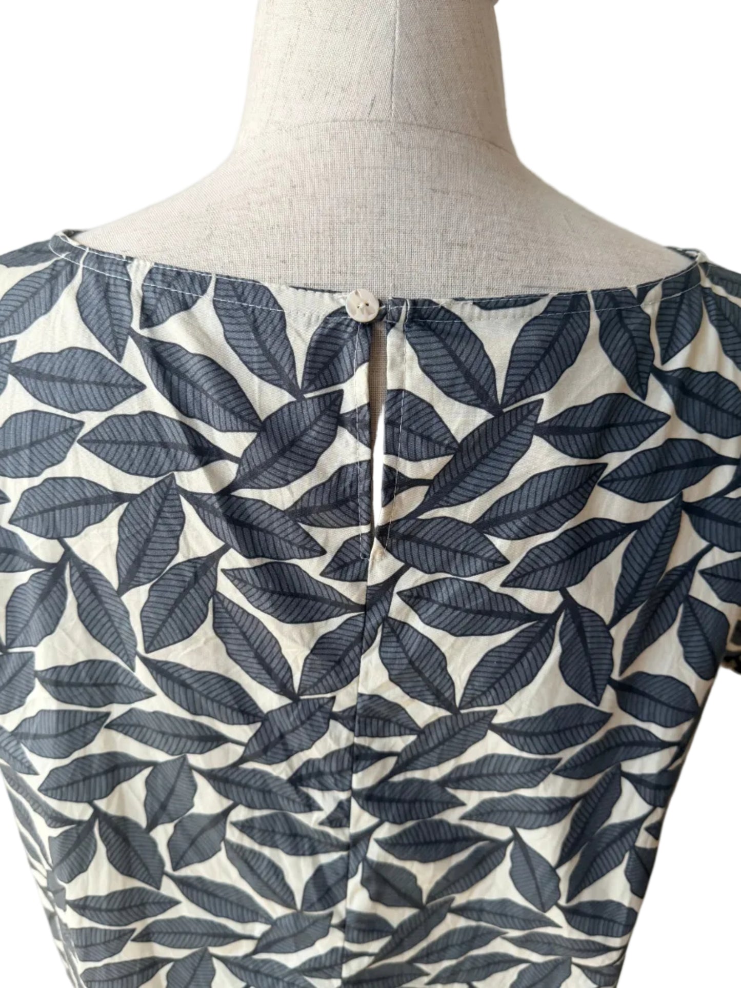 charcoal leaf lola top