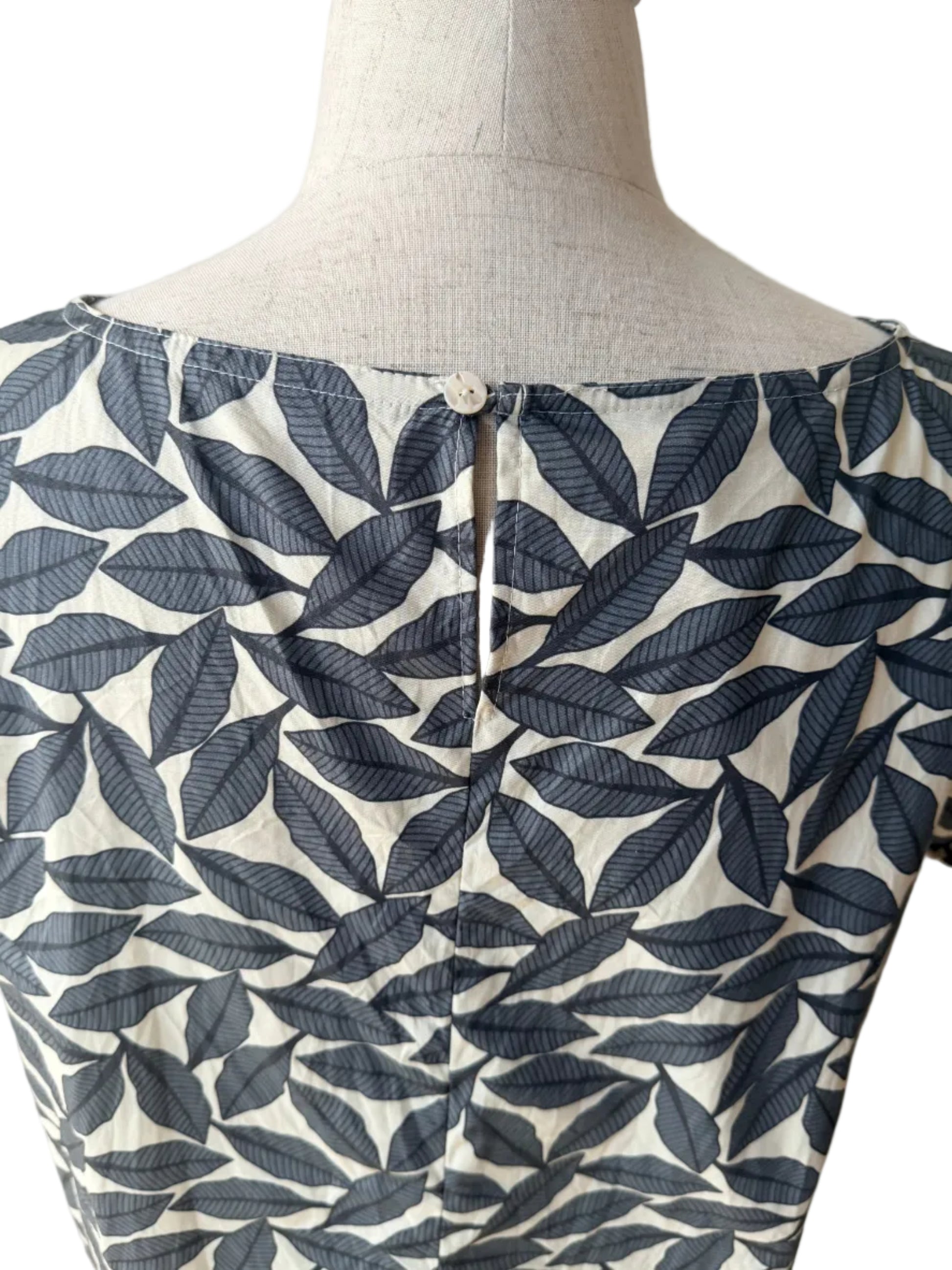 charcoal leaf lola top