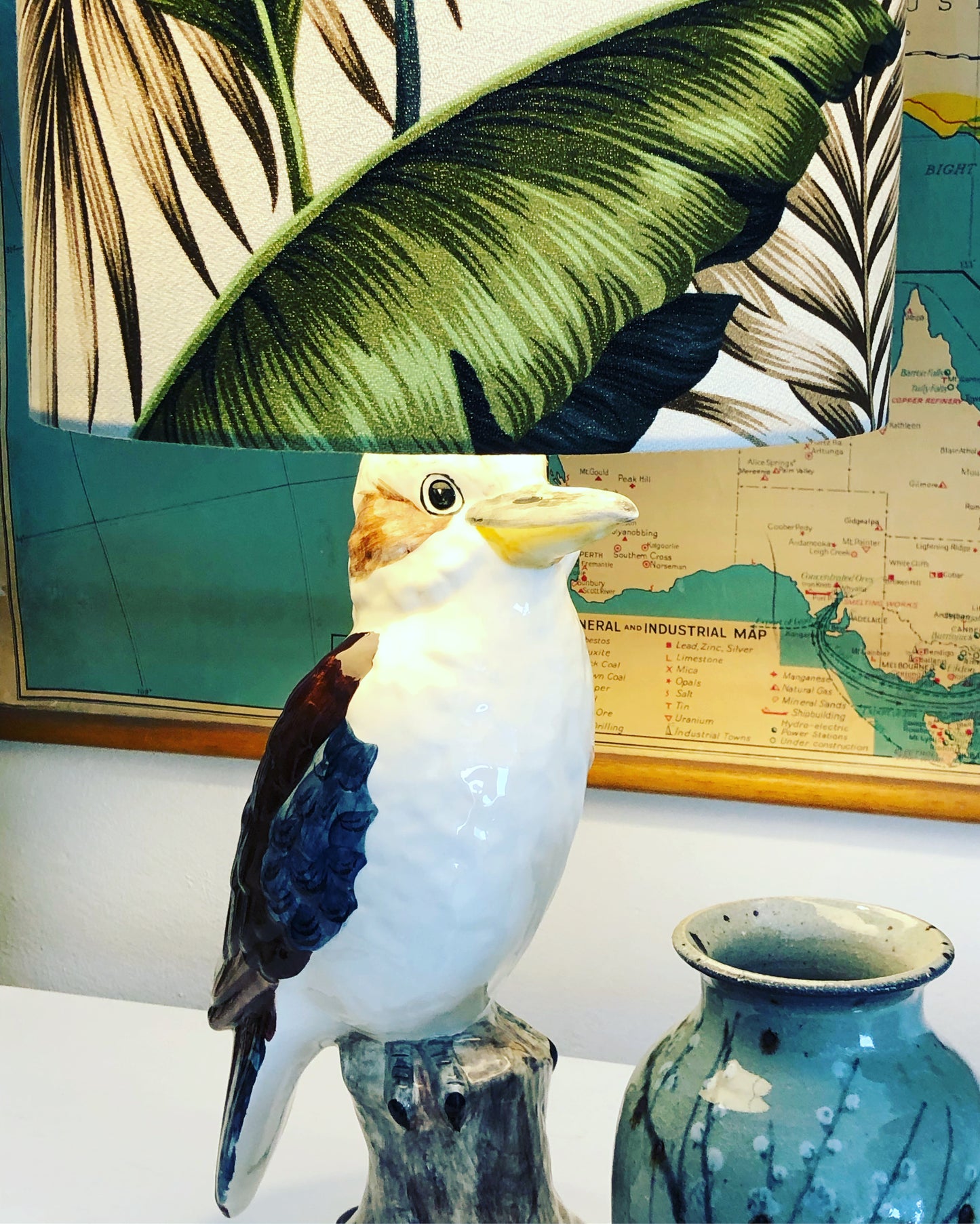 Kookaburra table lamp