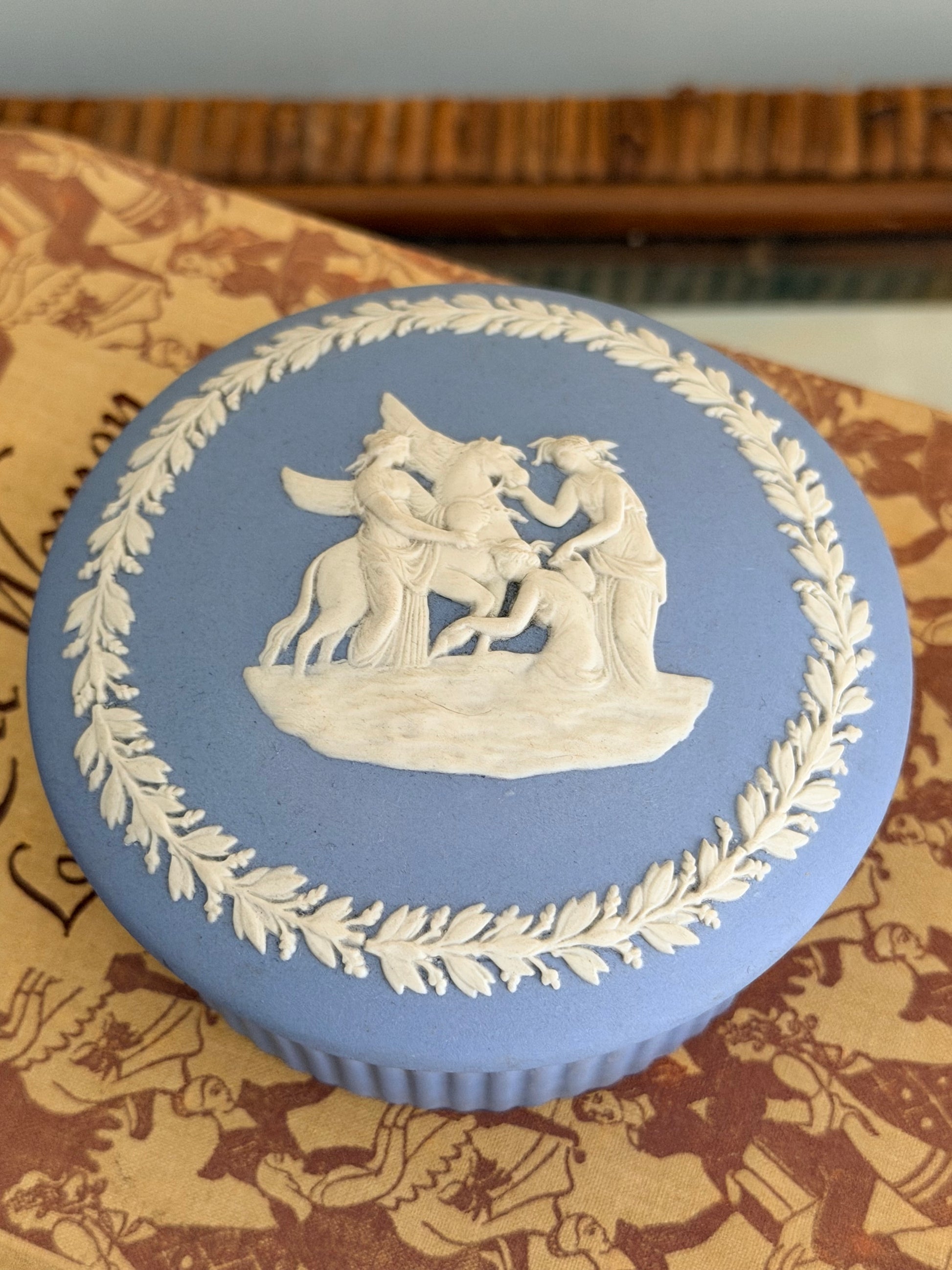 wedgewood jasperware trinket box