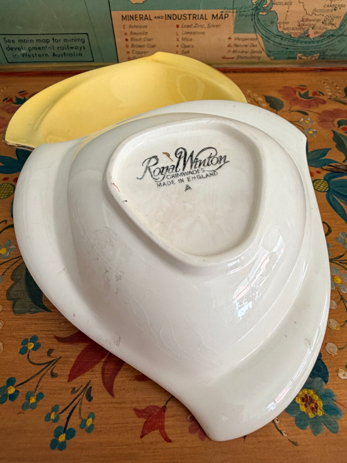 Butter Yellow Minton Plates | Pair