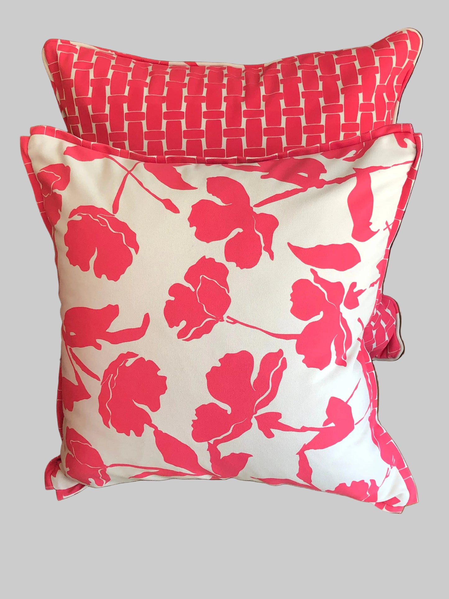 bloom cerise bordered outdoor cushion