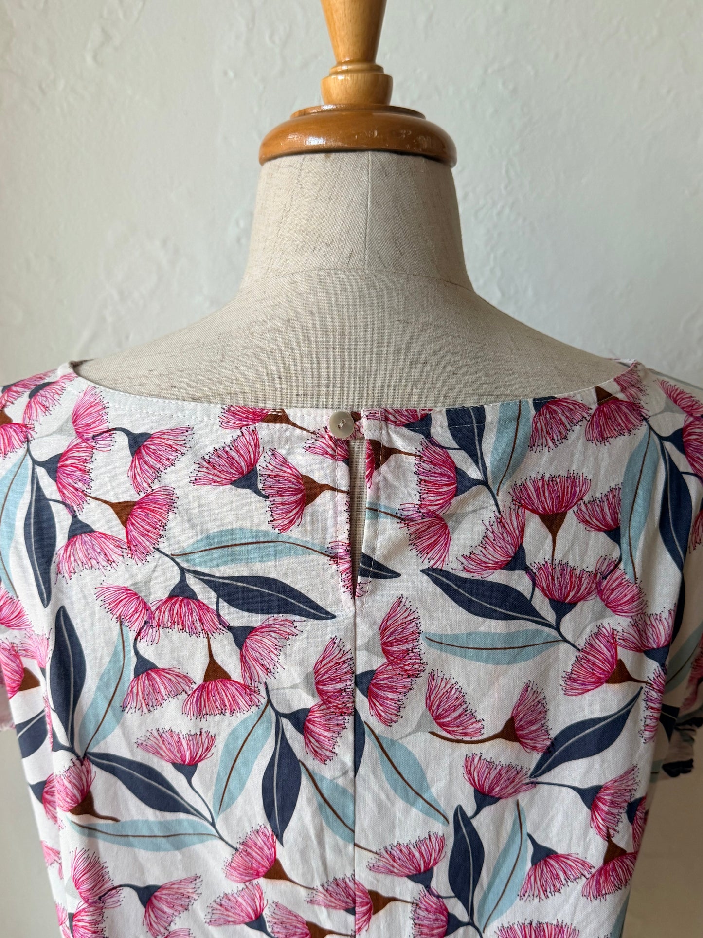 flowering gum lola top