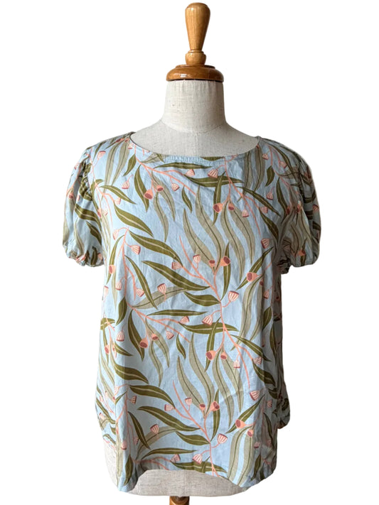 blue um leaf top