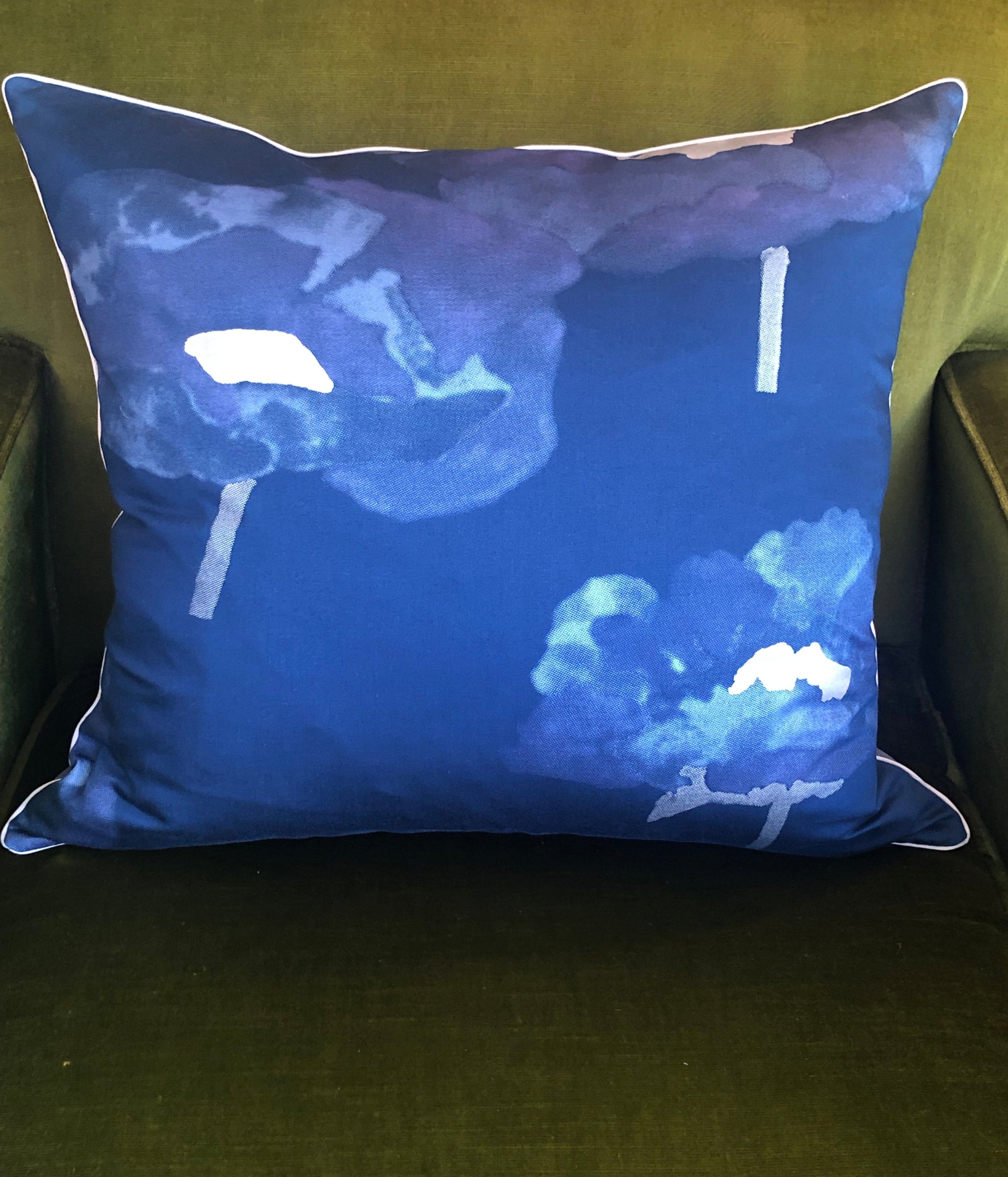 vintage marimekko poppy flower in cobolt blue with silver piping