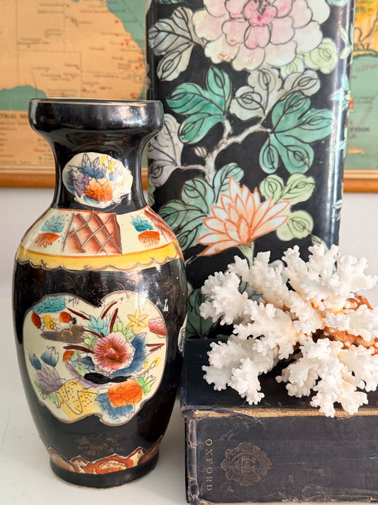 vintage chinoiserie vase