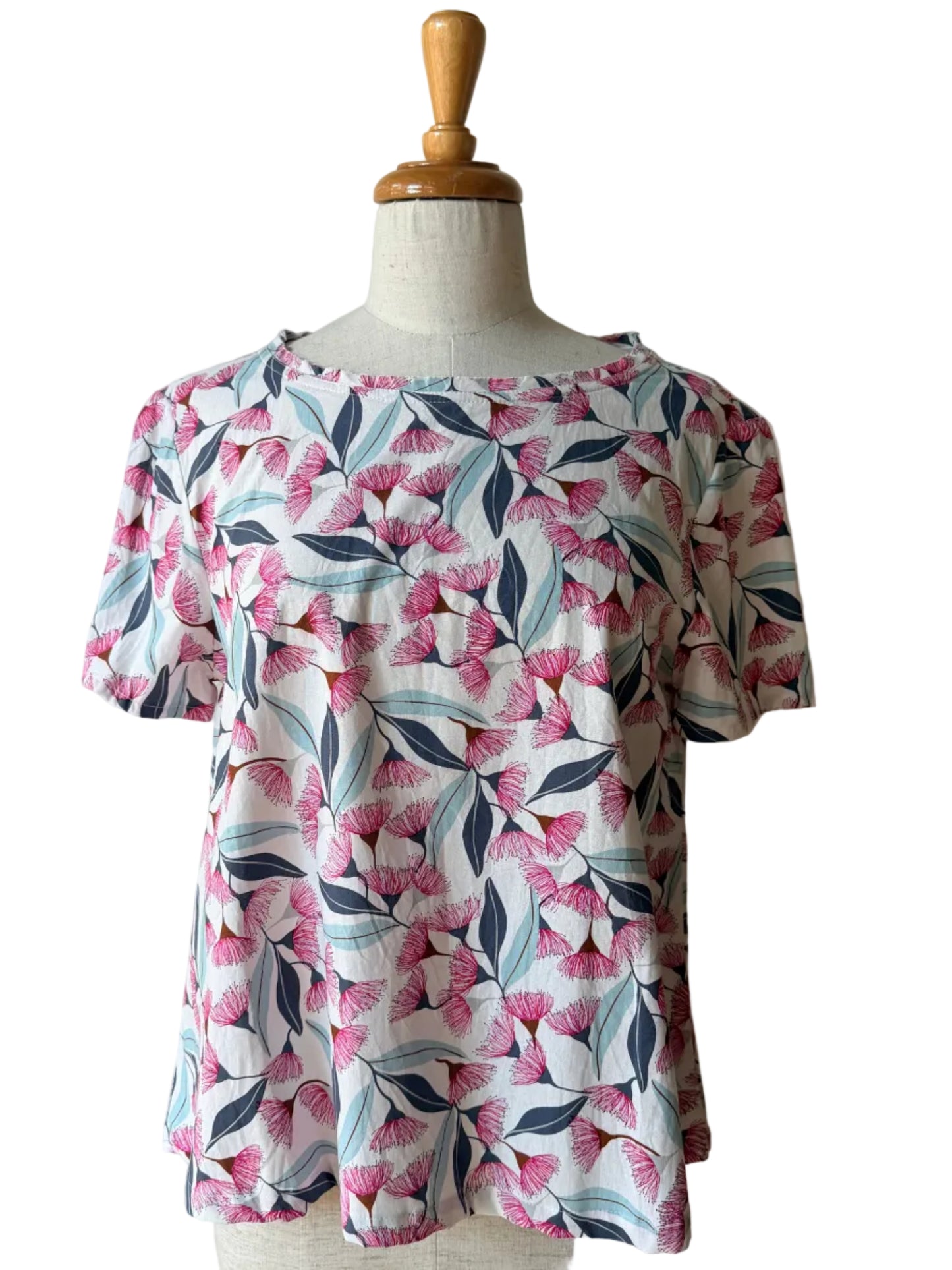 flowering gum julia top