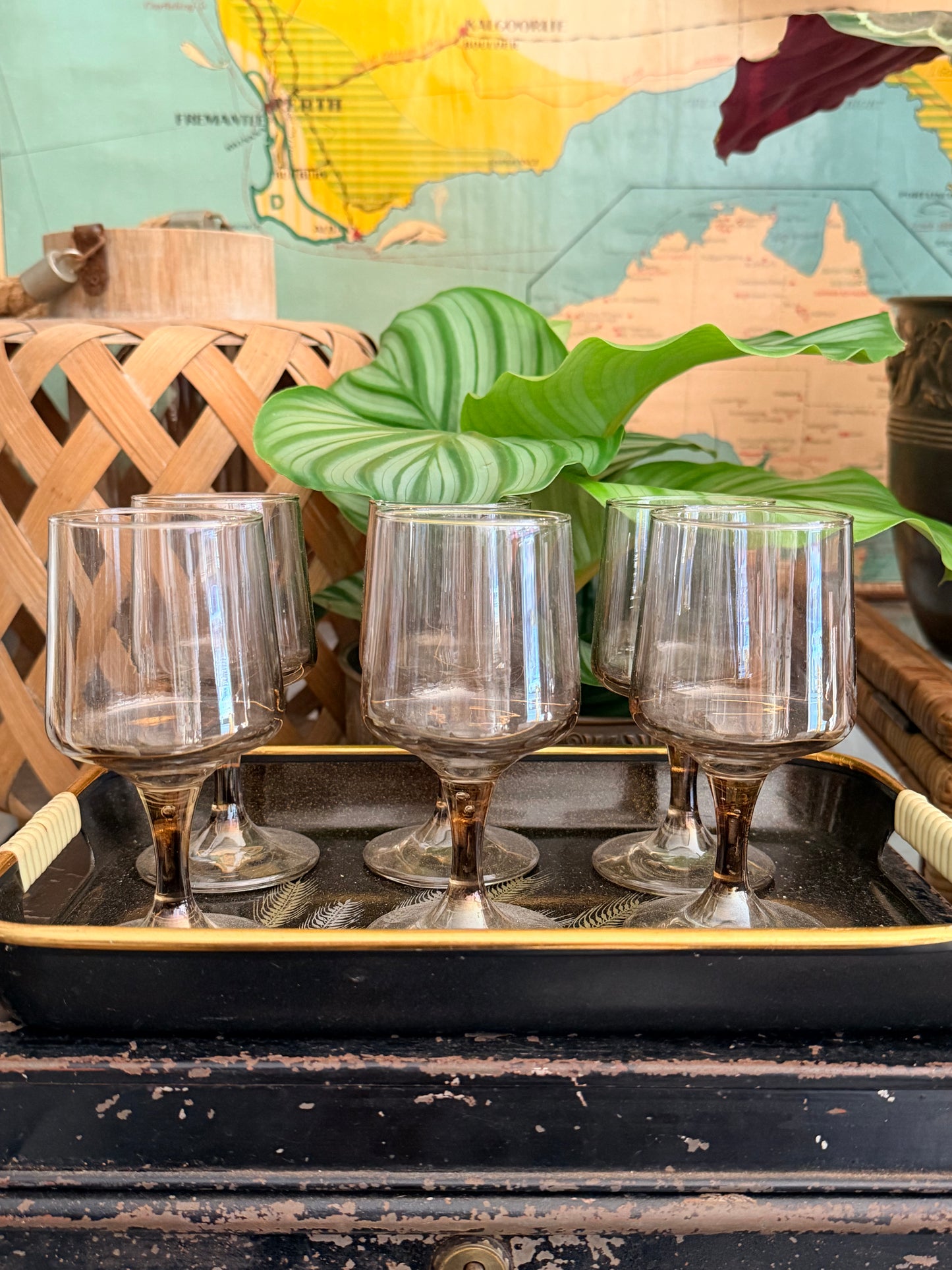 retro set pearlised glasses