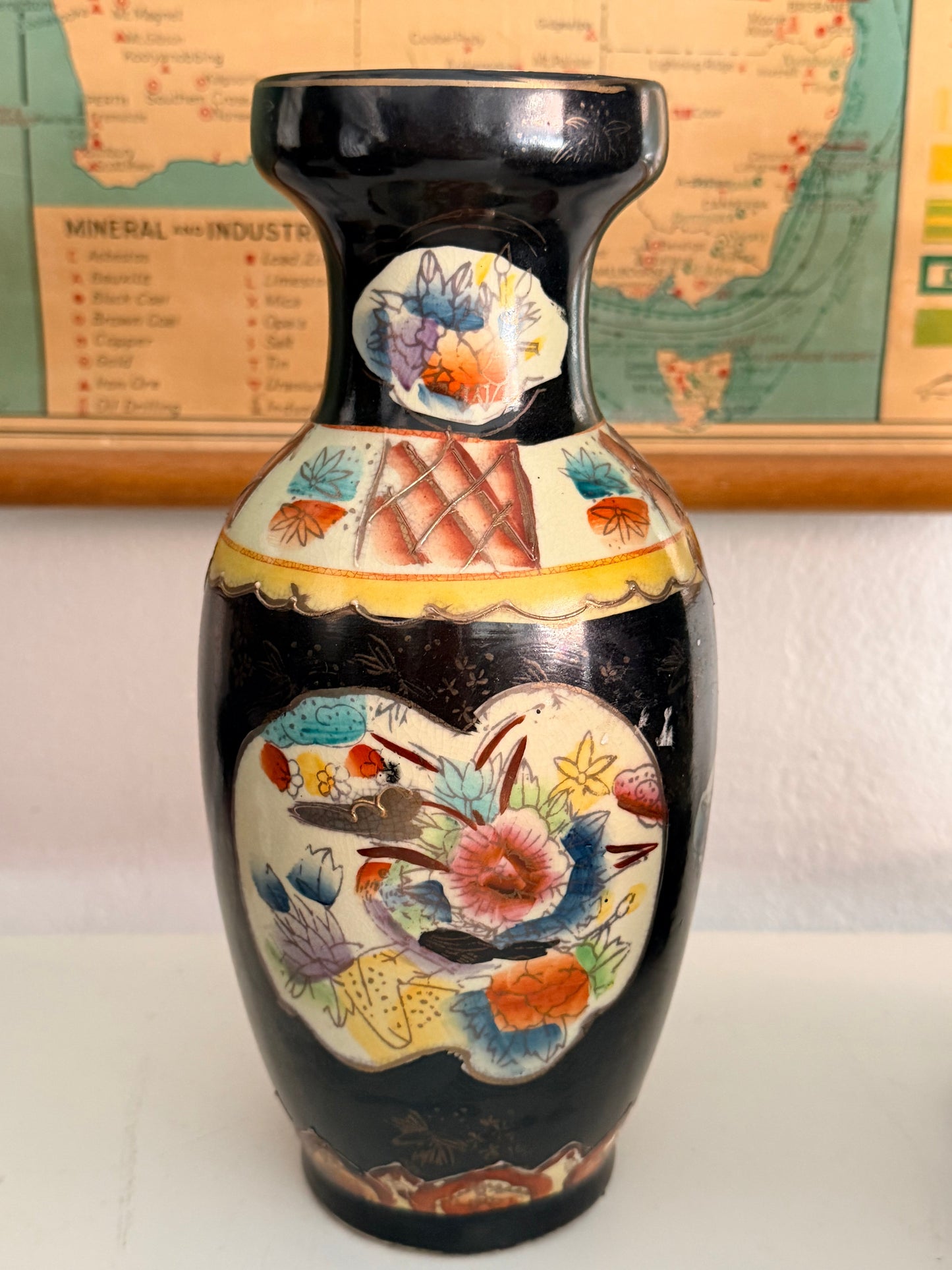 vintage chinoiserie vase