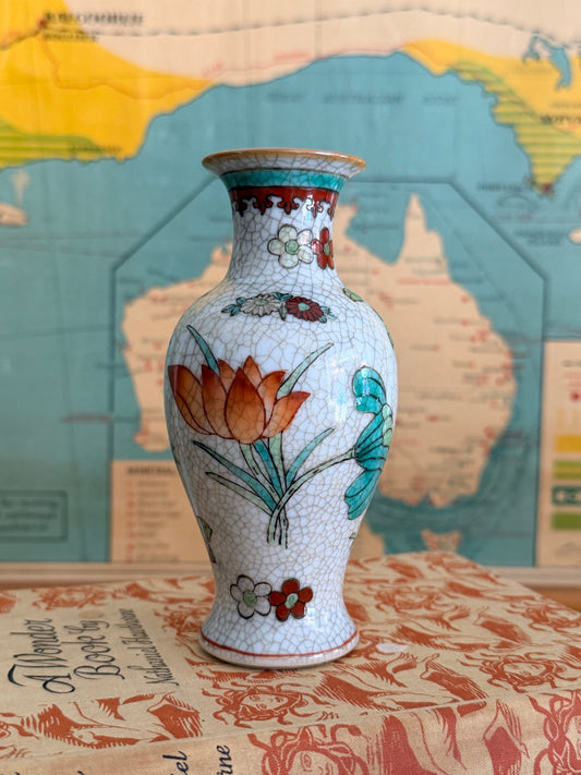 Chinoiserie vase