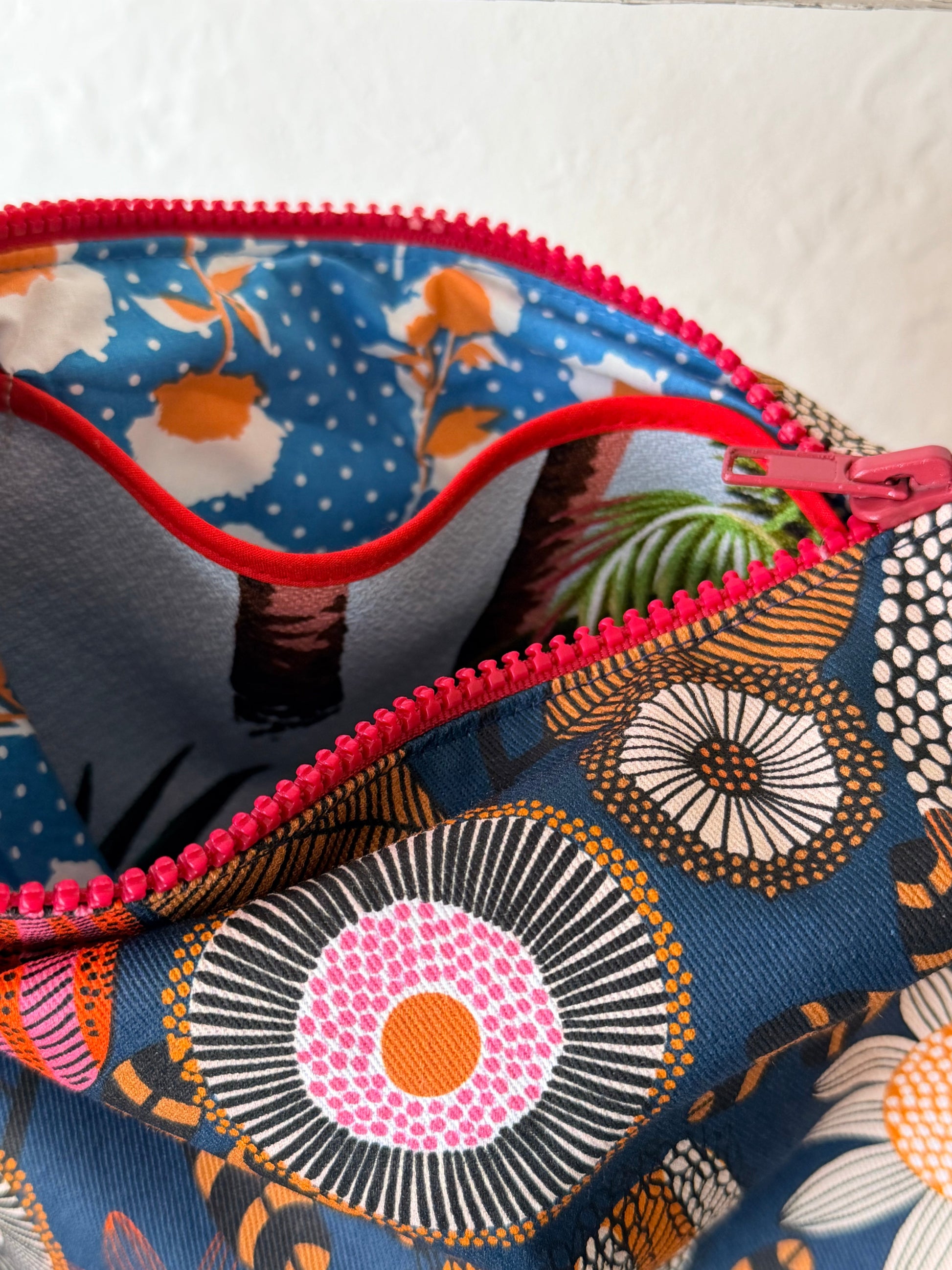 messenger bag banksia print