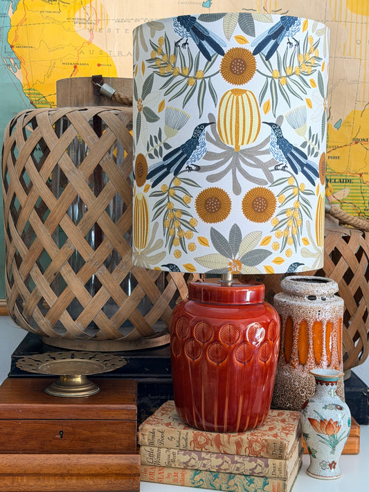 Wattle bird lamp